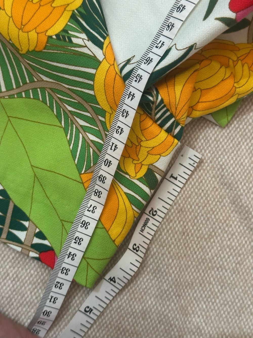 Trina Turk White Tropical Coccoloba Printed High-Waist Shorts Sz 8 38939 - Picture 13 of 15